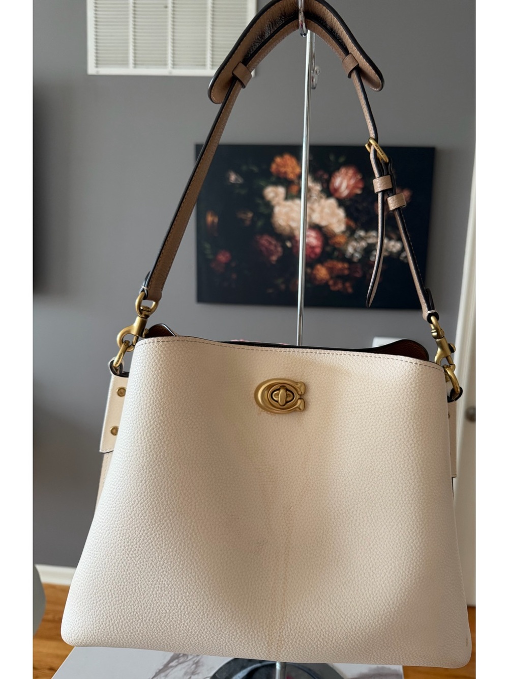 Coach Cream Leather Shoulder Bag with Gold Hardware